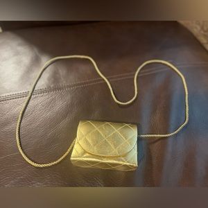 Estée Lauder Stunning Gold Tiny Shoulder Bag